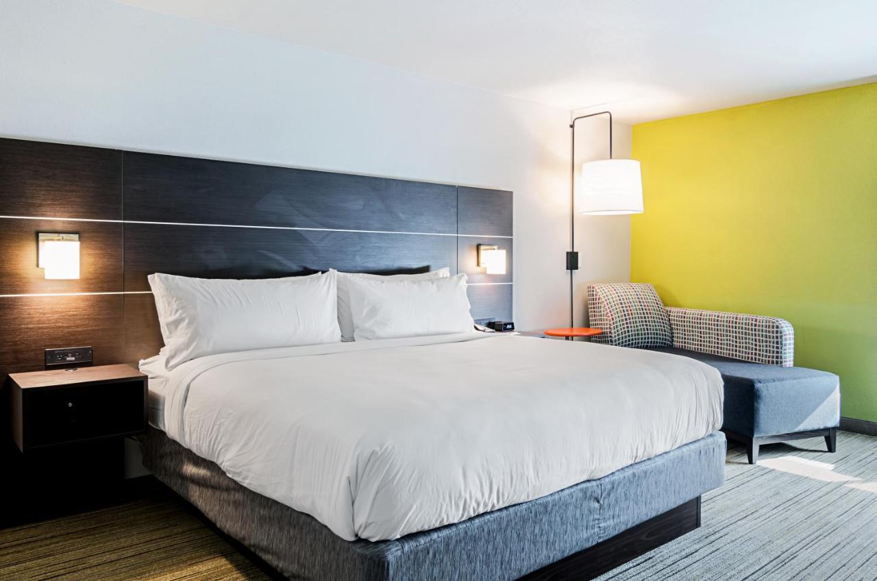Holiday Inn Express & Suites - Atchison By Ihg Esterno foto