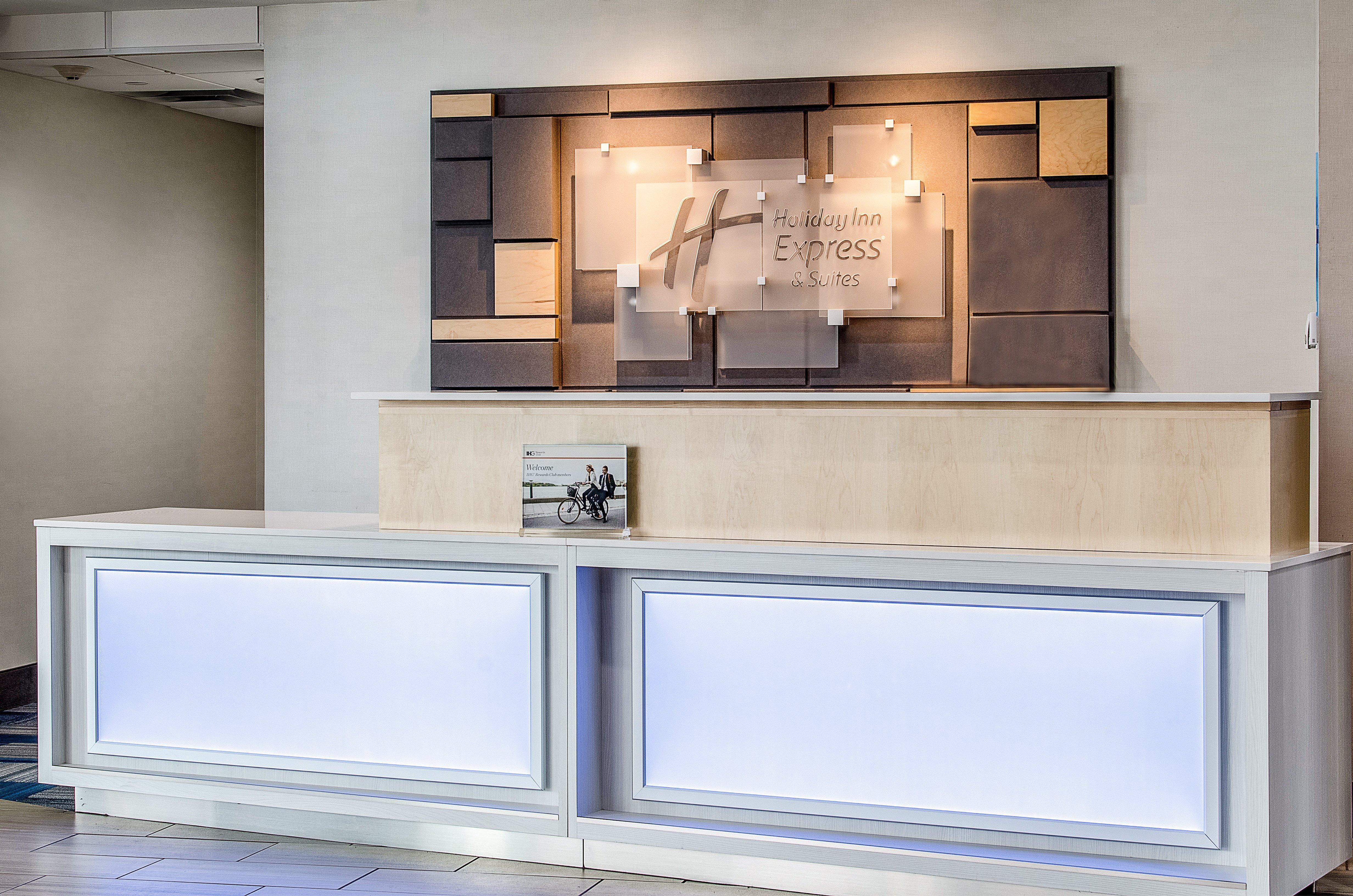 Holiday Inn Express & Suites - Atchison By Ihg Esterno foto