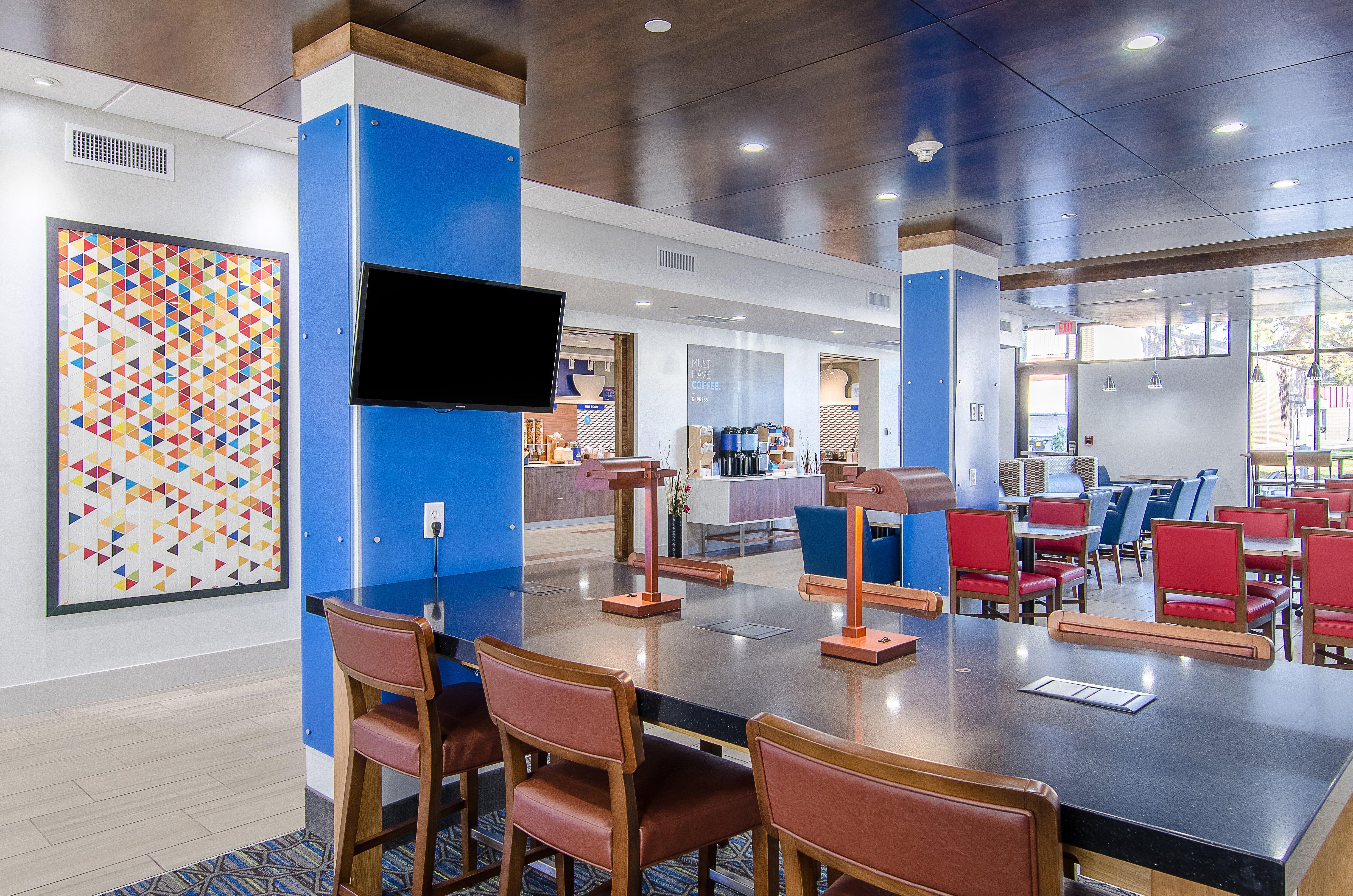 Holiday Inn Express & Suites - Atchison By Ihg Esterno foto