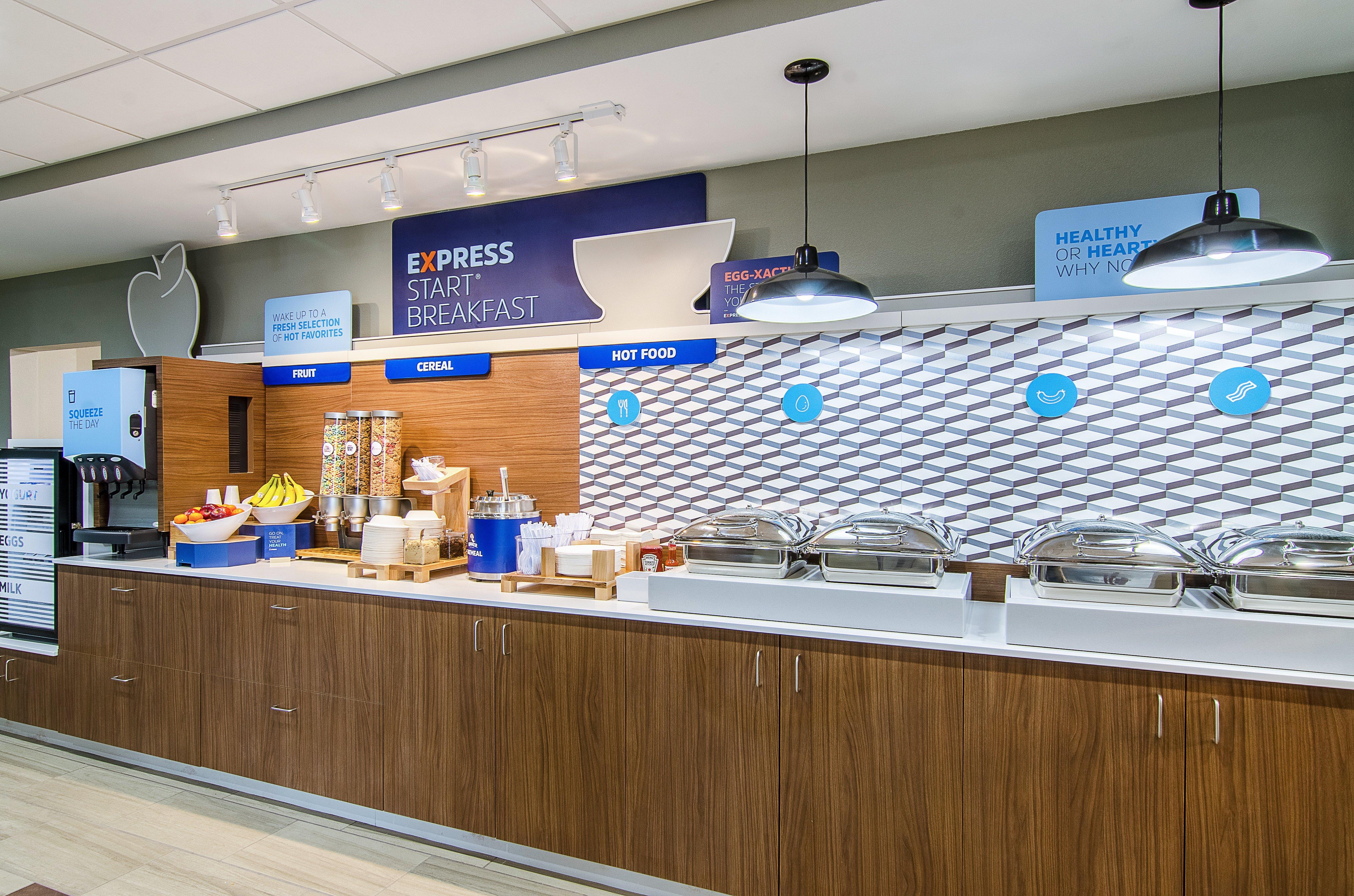 Holiday Inn Express & Suites - Atchison By Ihg Esterno foto