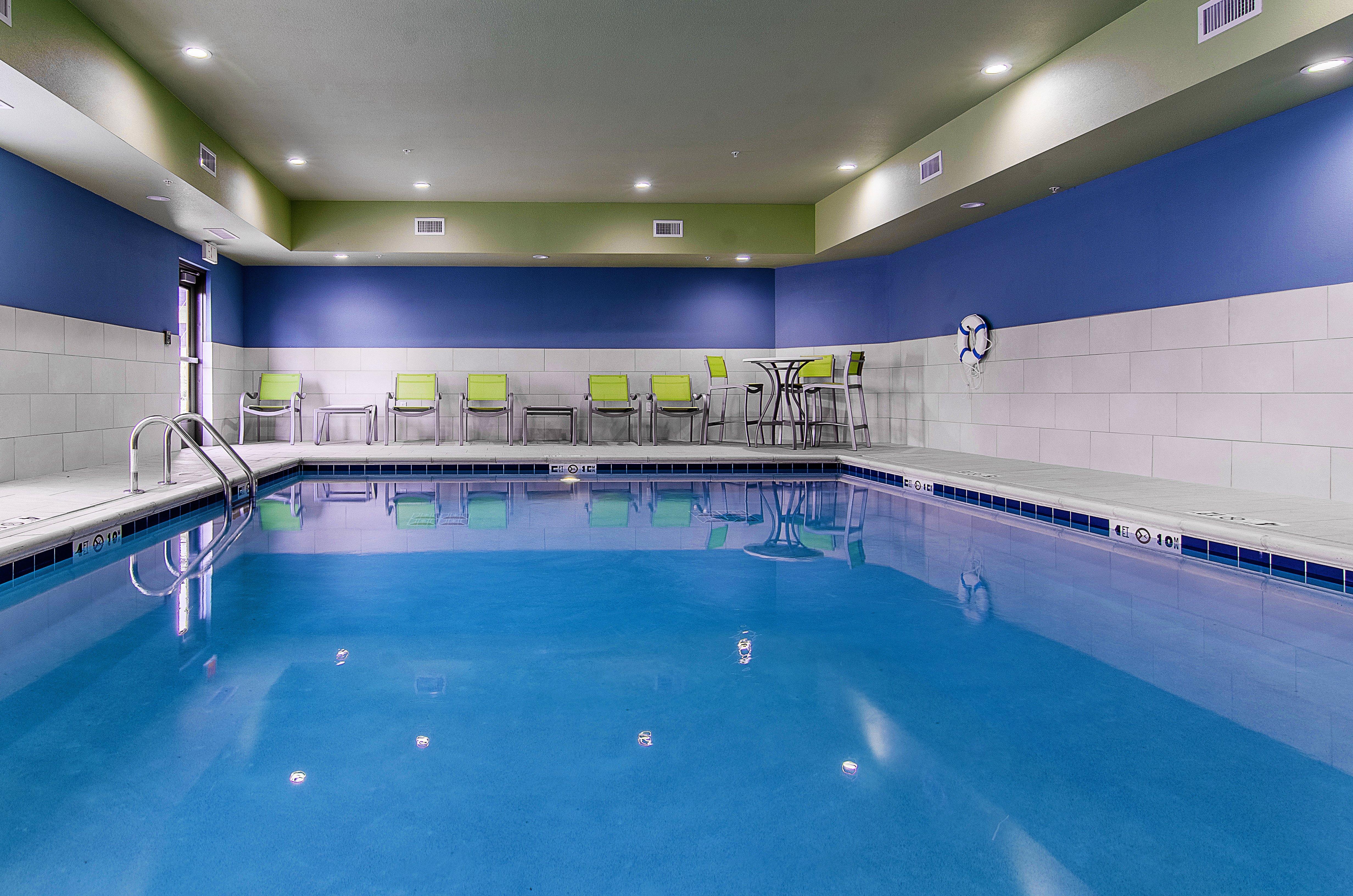 Holiday Inn Express & Suites - Atchison By Ihg Esterno foto
